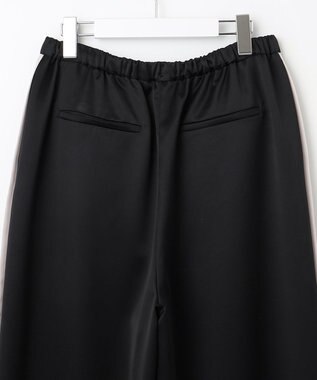 23区 S 【SLOW/一部店舗限定】ブライトサテン ライン パンツ ブラック系