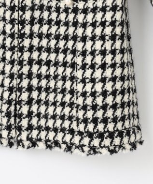 TOCCA PUZZLE ノーカラージャケット オフ×ブラック系3