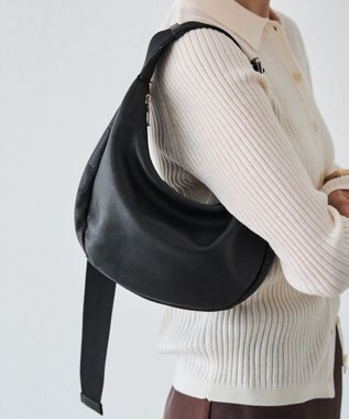 russet ＜ブランド人気No.1ショルダー＞ソフトレザーラウンドショルダーバッグ(CE-1326-WEB) Black2