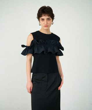 GRACE CONTINENTAL フリルリブカットトップ