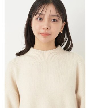 earth music&ecology ＦＬＵＦＦＹハイネックチュニック Ivory