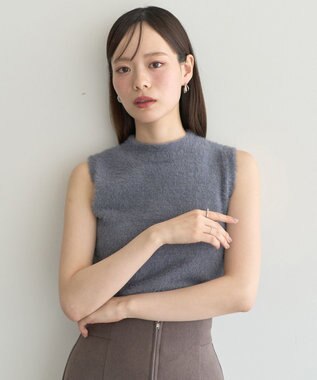 earth music&ecology SET2点チャーム付きシャギーニット＋インナー Charcoal Gray