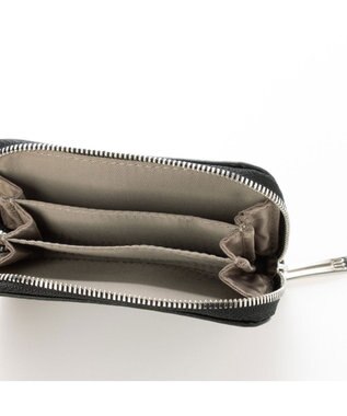 Y'SACCS モノグラム×リサイクルレザー スクエアショルダー グレージュ