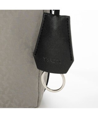 Y'SACCS モノグラム×リサイクルレザー スクエアショルダー グレージュ