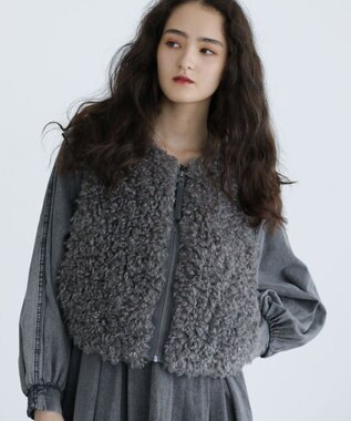 Green Parks ■ESCAR フラッフィーベスト Charcoal Gray