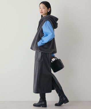 AMERICAN HOLIC フードファーベスト Charcoal Gray