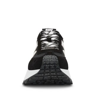 STEVE MADDEN SUPERCAMPO ランナースタイル厚底スニーカー ブラック