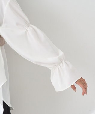 earth music&ecology ＳＥＴ２点パールビスチェ＋シャツ Beige