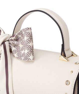 Maison de FLEUR スタッズフラップ２Ｗａｙバッグ Ivory