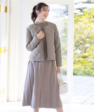 Tiaclasse L コンパクトなシルエットのキルティングショートコート グレージュ