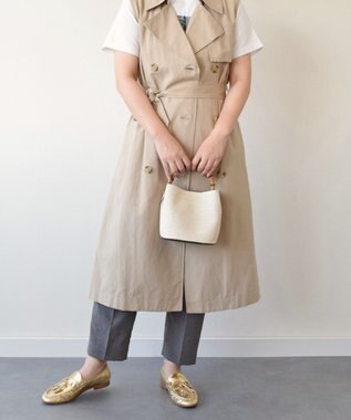 INTER-CHAUSSURES 【LORISTELLA】バンブーハンドルラフィアバケットバッグ アイボリー雑材