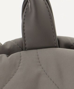 自由区 パディングキルトドロスト バッグ カーキ