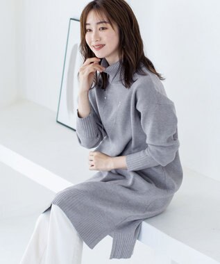 Tiaclasse 【洗える】華のあるニットタートルワンピース グレー