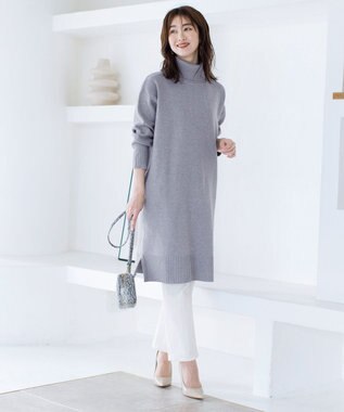 Tiaclasse 【洗える】華のあるニットタートルワンピース グレー