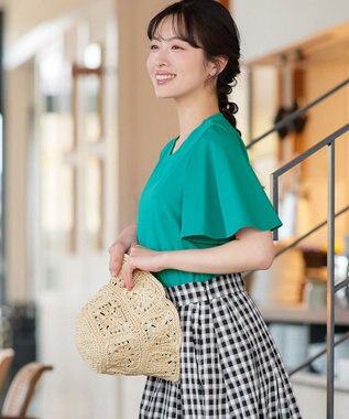 Tiaclasse 【おのののかさん着用】「サマケア」キーネックフレアスリーブトップス グリーン