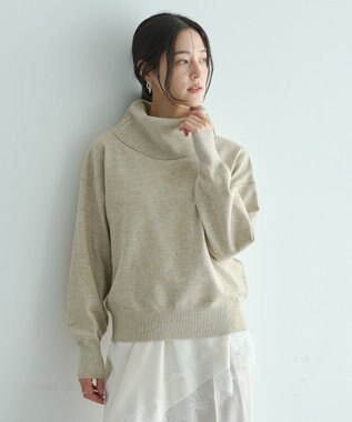 YECCA VECCA オフタートルネックニット