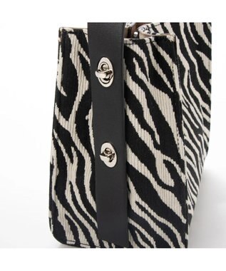 UNBILLION cachecache アニマル柄ヒネリハンドルインバッグセットトート ゼブラ