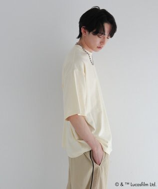 Green Parks ＳＴＡＲ　ＷＡＲＳ／グラフィック半袖ＢＩＧＴＥＥ Cream