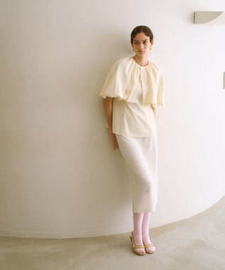 #Newans ＜亀恭子さんコラボ＞取り外し可能ケープ付きペプラムブラウス オフ