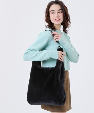 LeSportsac FUR SHOULDER TOTE/ブラックフラッフィーファー