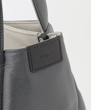 Y'SACCS シュリンクレザートート Mサイズ グレー
