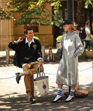 J.PRESS MEN 【J.PRESS ORIGINALS × CLUEL】【UNISEX】クレストロゴ ラガーシャツ ブラック系