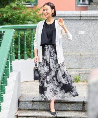 自由区 【洗える】バックサテンジョーゼット  ブラウス ネイビー系