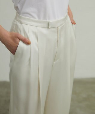 BEIGE， GINETTE / ストレートパンツ Ecru