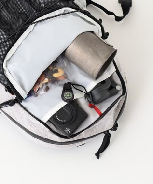 JOSEPH ABBOUD MOUNTAIN 【軽量/ECO撥水/サスティナブル素材/男女兼用】リサイクルリップストップ バックパック 21L ブラック系