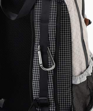 JOSEPH ABBOUD MOUNTAIN 【軽量/ECO撥水/サスティナブル素材/男女兼用】リサイクルリップストップ バックパック 21L ブラック系