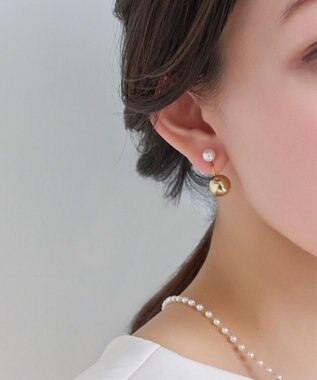 Phoebe バックモチーフイヤリング　パール×メタル