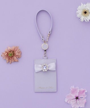 Maison de FLEUR リール付きビジューリボンパスケース