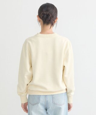 earth music&ecology チャンピオン　ｅｍａｅプリント裏毛プルオーバー Ivory