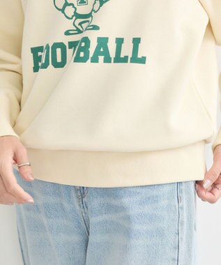 earth music&ecology チャンピオン　ｅｍａｅプリント裏毛プルオーバー Ivory