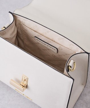 Maison de FLEUR スタッズフラップ２Ｗａｙバッグ Ivory