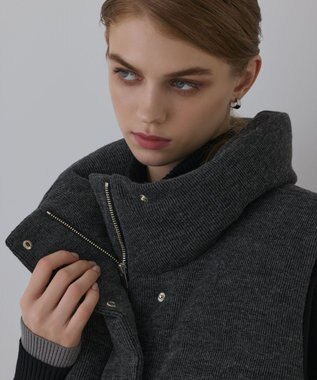 GRACE CONTINENTAL スタンドニットダウンベスト グレー