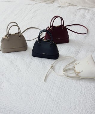TOCCA LE SOMMET MINI BUGATTI BAG レザーバッグ アイボリー系