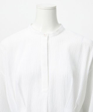 23区 【エステータ】サッカーオーガンジー タックブラウス ホワイト系