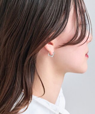 Phoebe 【金属アレルギー対応】ストレートスクエアフープピアス　シルバー/サージカルステンレス（片耳） シルバー