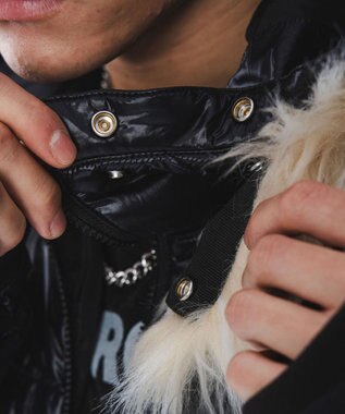 WEGO 【ユニセックス着用ITEM】2WAYシャイニーパファーフーディー ブラック