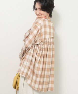 Green Parks 【しゃれシャツ】イージーケアＶネックチェックブラウス Beige