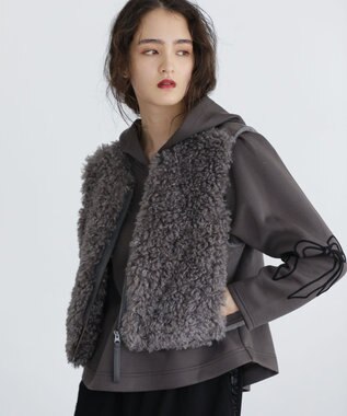 Green Parks ■ESCAR フラッフィーベスト Charcoal Gray