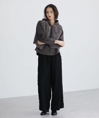 Green Parks ■ESCAR フラッフィーベスト Charcoal Gray