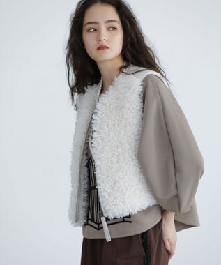 Green Parks ■ESCAR フラッフィーベスト Ivory