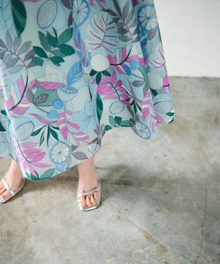 GRACE CONTINENTAL フルーツ刺繍フレアスカート ブルー