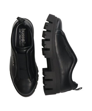 INTER-CHAUSSURES 【BUSSOLA】厚底スリッポンシューズ ブラック