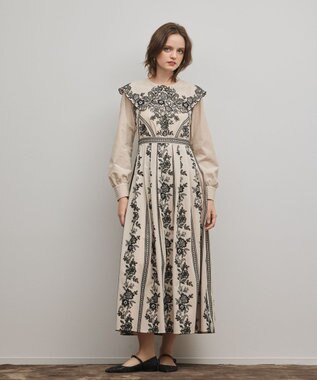 GRACE CONTINENTAL パターン刺繍ワンピース