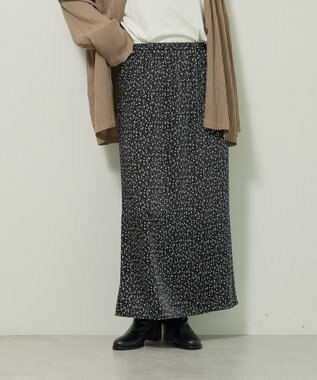 Green Parks すっきり見えシルエットサテンナロースカート