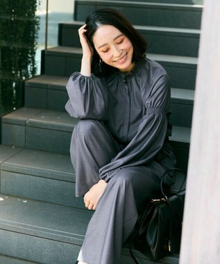 #Newans 【洗濯機可/しわになりにくい】シャーリングネック ボリュームスリーブブラウス チャコール