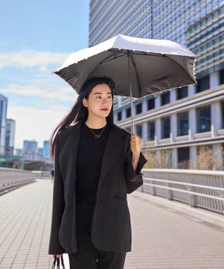 AURORA 【WEB限定】 パール晴雨兼用傘（折りたたみ傘） サックス